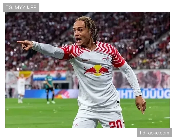 哈维-西蒙斯任意球直接破门，帮助莱比锡取得领先